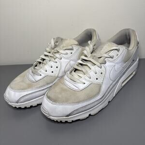 Nike Air Max Men’s Size 13 US Triple White Athletic Running Shoes CN8490-100
